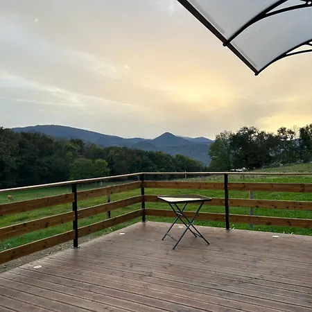 Le Du Hameau Alpstuga *